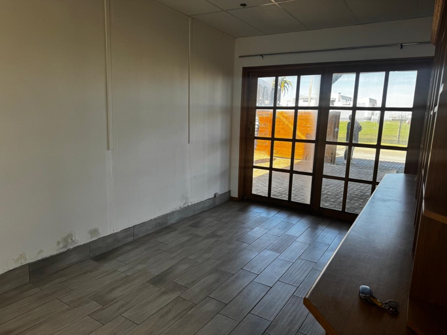 5 Bedroom Property for Sale in Kabeljauws Eastern Cape